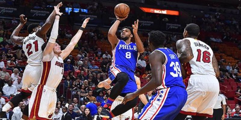 Pengadilan Sisi Lapangan Menjelajahi Pertandingan Bola Basket Tahun 1891