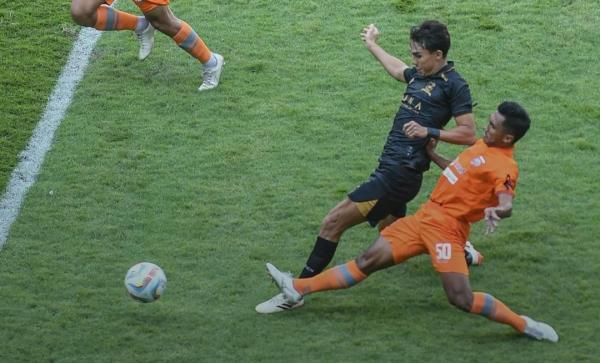 Analisis Pertandingan Liga 1 BRI: Tim Unggulan dan Kejutan